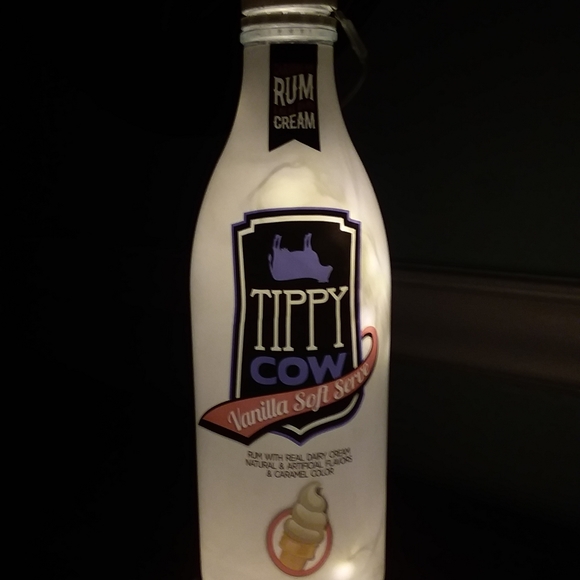 Lighted Tippy Cow Bottle Caribbean Rum Wisconsin Cocktail Empty - Picture 1 of 8